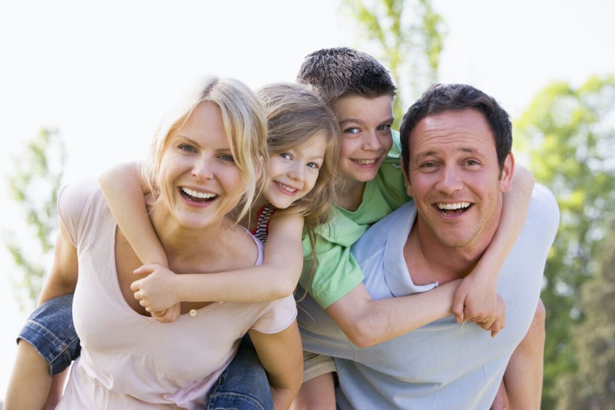 Smiling Family photo